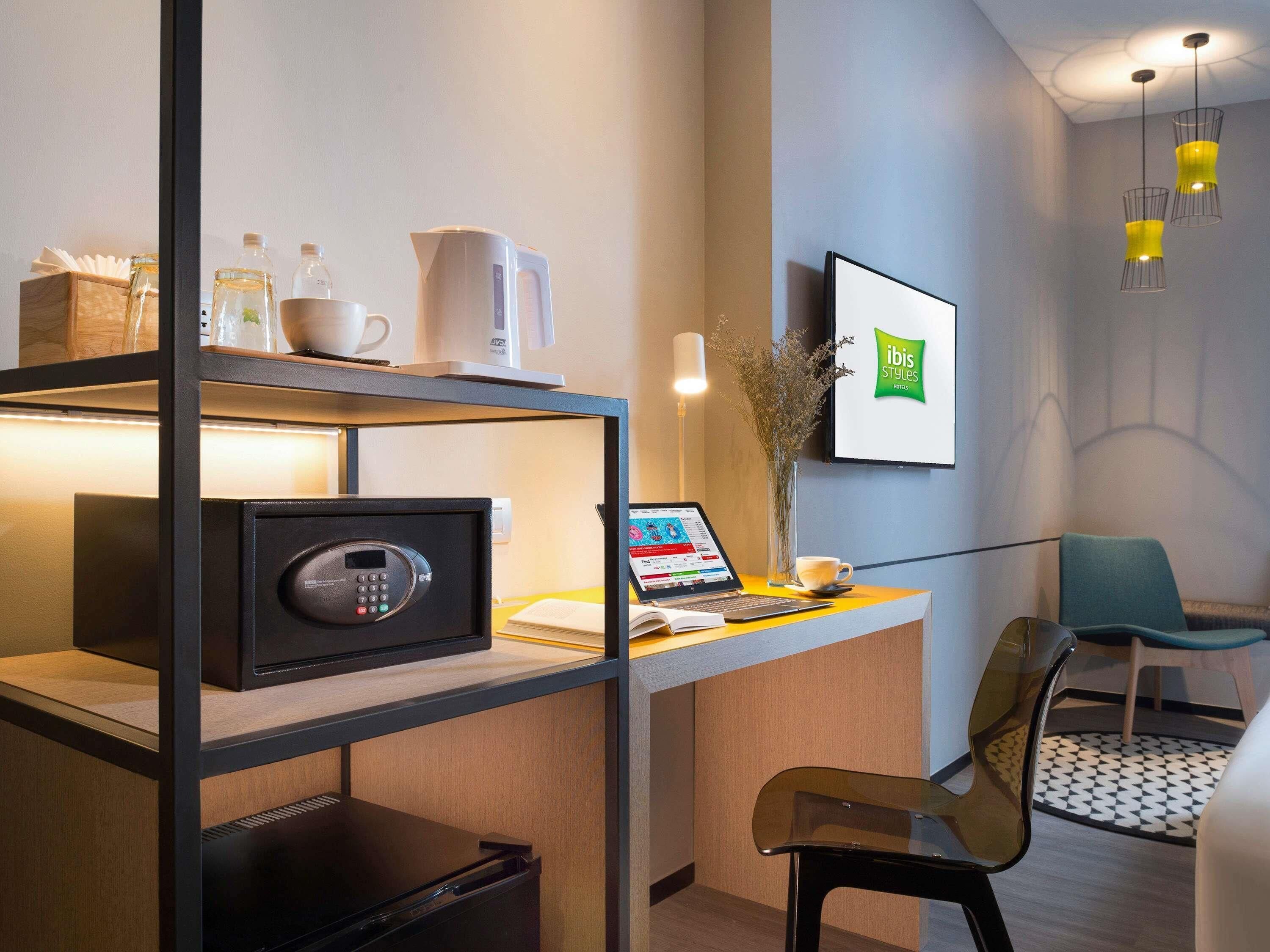 In-room safe, desk, laptop workspace, blackout curtains