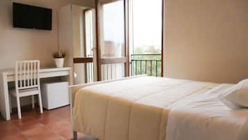 Chambre Simple, salle de bains attenante | 1 chambre, bureau, fer et planche à repasser, Wi-Fi gratuit