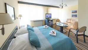 Dobbeltrom – deluxe | Skrivebord, blendingsgardiner, strykejern/-brett og wi-fi (inkludert)