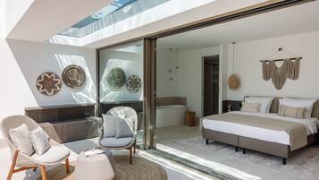 Grand villa | Hypoallergeen beddengoed, donzen dekbedden, een minibar