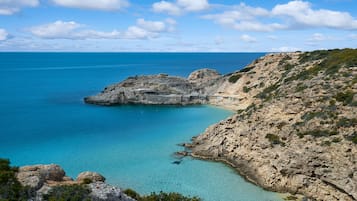 Beach nearby, motor boating