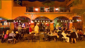 Unclassified image, 5 of 22, button - Suite Kary J (Mazatlán)