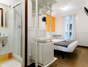 Doppel- oder Zweibettzimmer