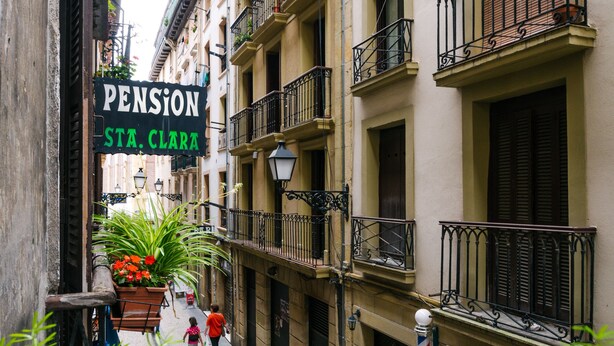 Exterior detail - Pensión Santa Clara (San Sebastián)