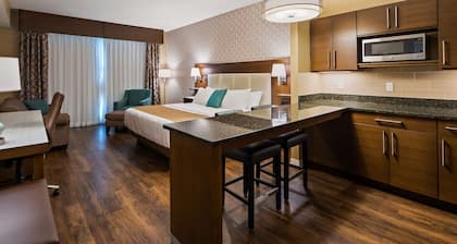 Best Western Plus St. John's Airport Hotel and Suites