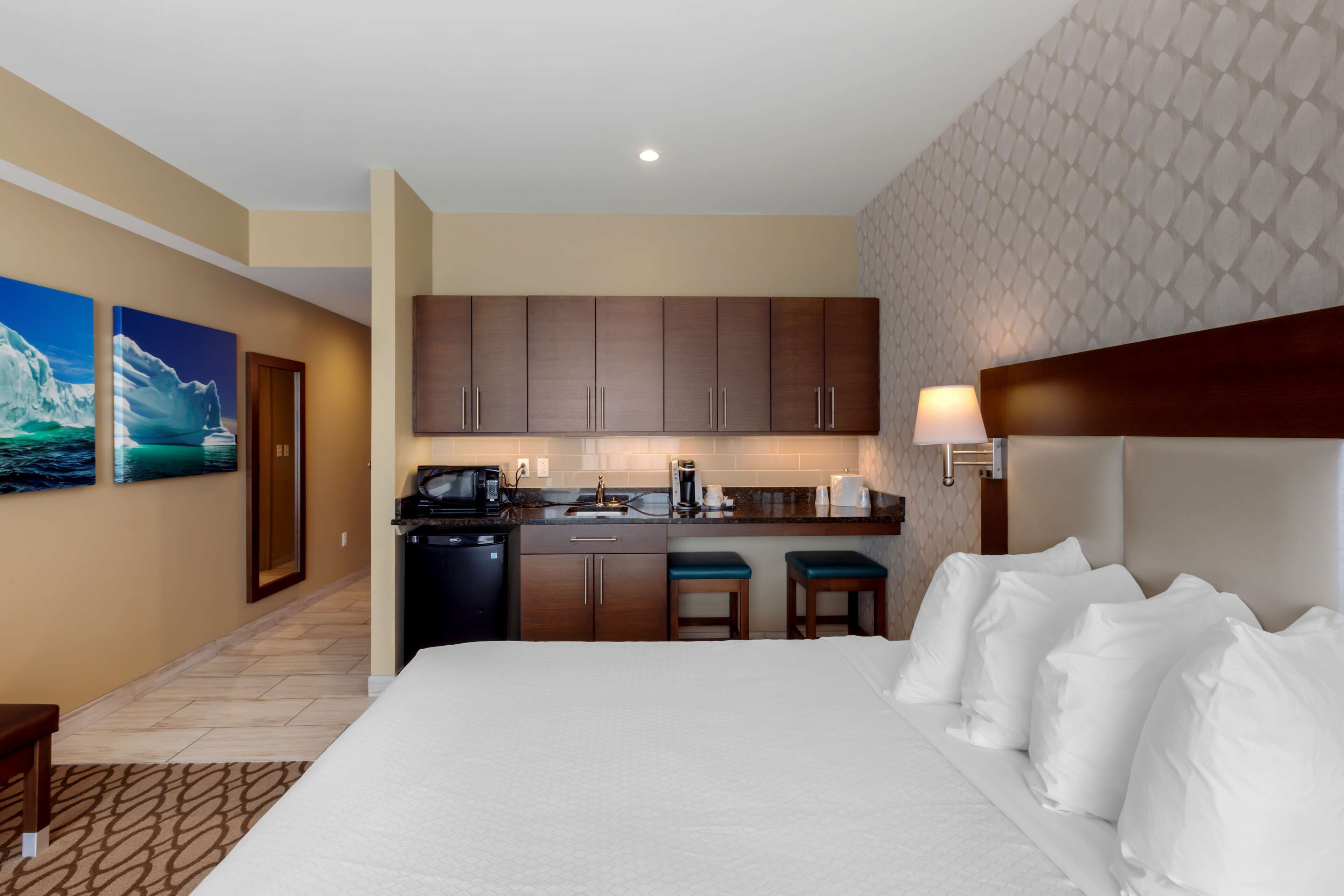 Photo - Best Western Plus St. John's Airport Hotel and Suites