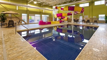 Indendørs pool