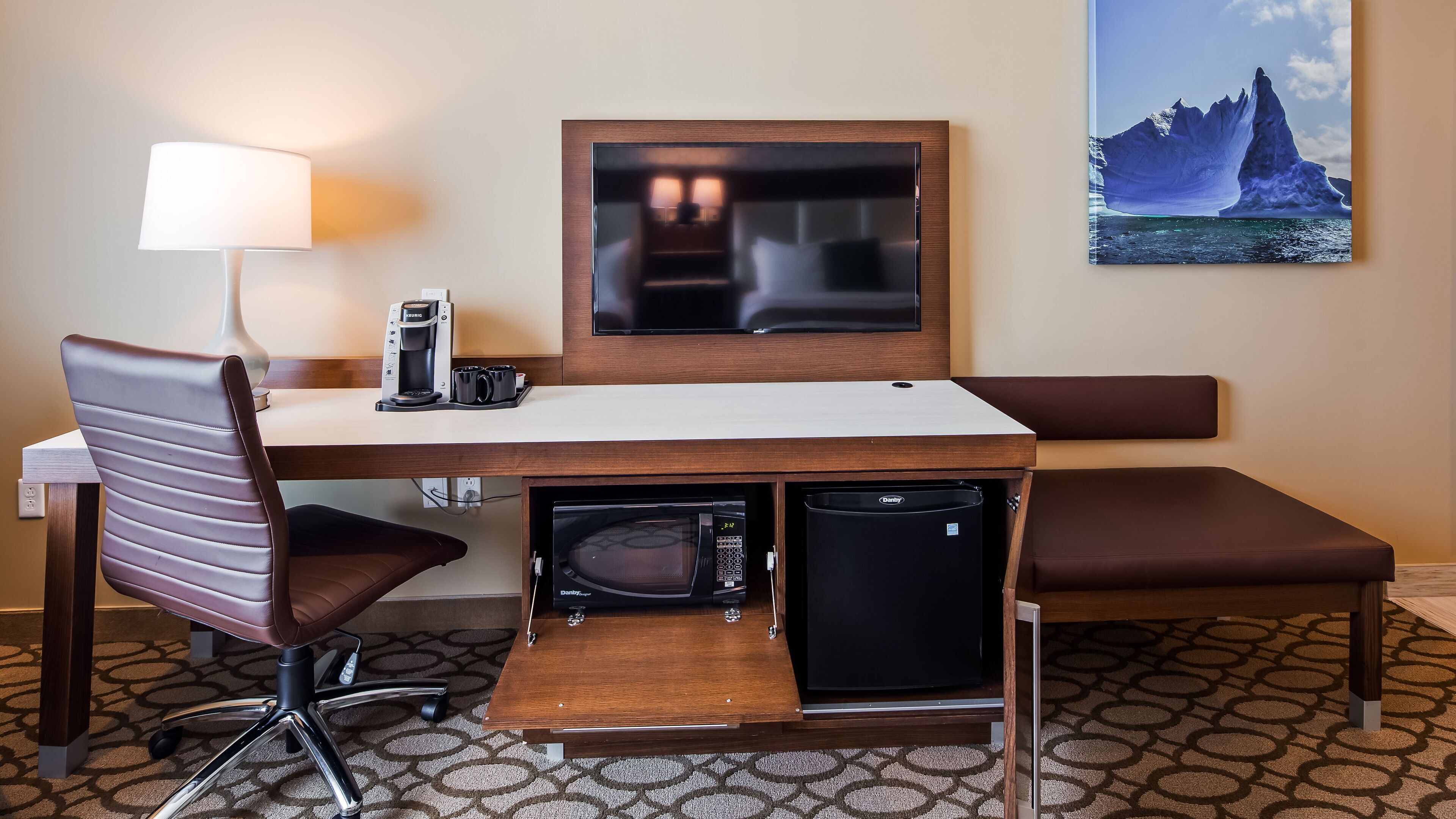 suite, 1 king bed, non smoking, fireplace | in-room safe, desk, blackout curtains, soundproofing