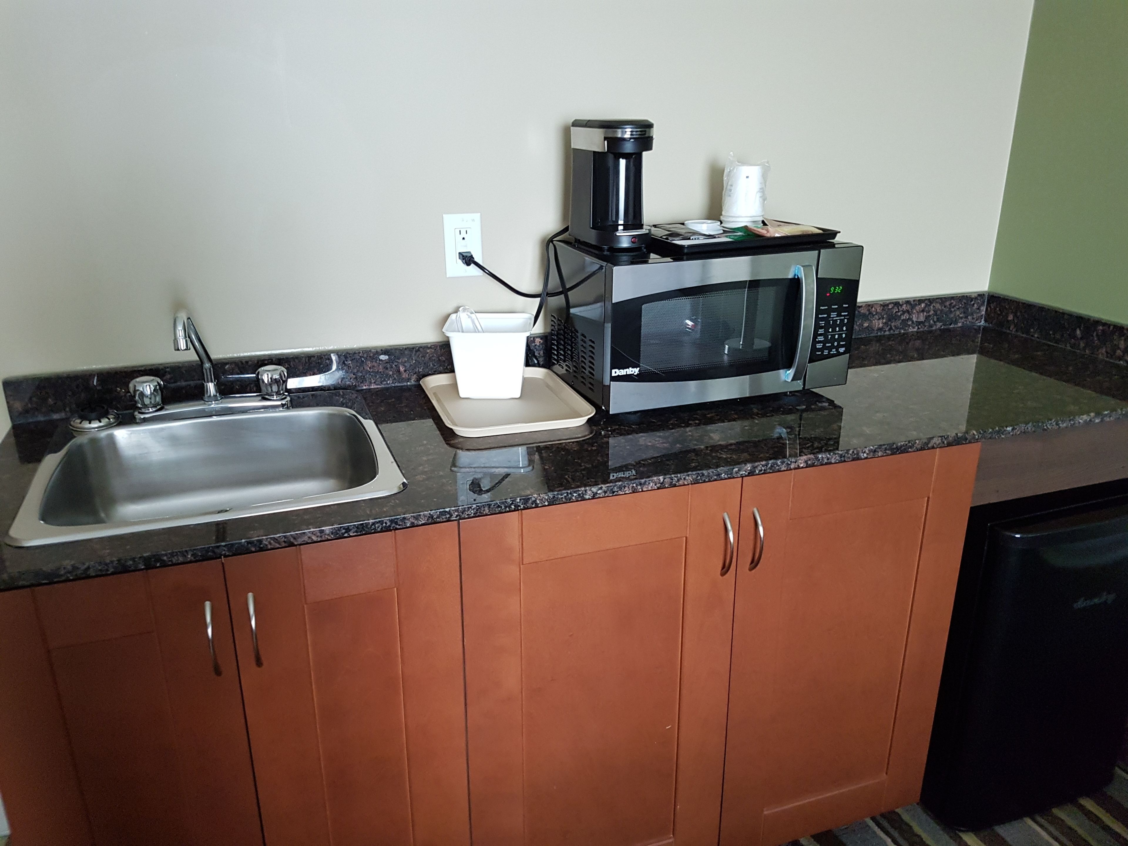 room, 1 king bed, accessible, non smoking | desk, blackout curtains, free wifi, bed sheets