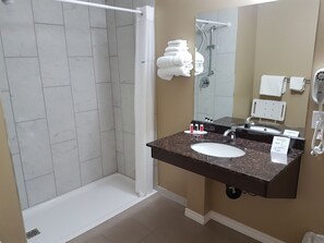 Room, 1 King Bed, Accessible, Non Smoking | Bathroom | Free toiletries, hair dryer, towels