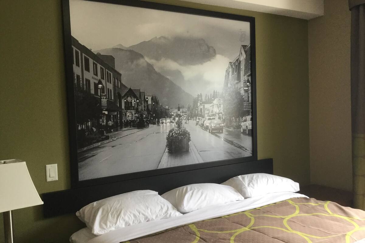 Habitación, 1 cama de matrimonio grande, accesible para personas con discapacidad, no fumadores | Escritorio, cortinas opacas, wifi gratis y ropa de cama