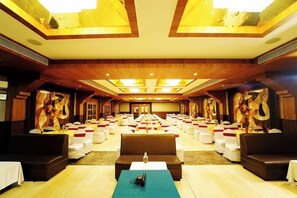 Dining - Hotel Excellency (Bhubaneswar)