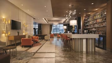 2 bars/lounges, café