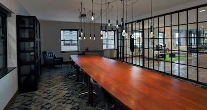 Renaissance Saint Elm Dallas Downtown Hotel