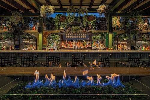 Perry Lane Hotel, A Luxury Collection Hotel, Savannah