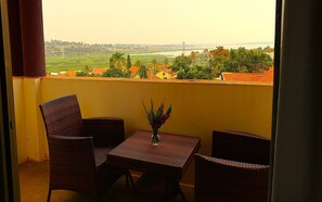 Appartement Deluxe, 1 chambre, non-fumeurs, vue lac | Site d’intérêt