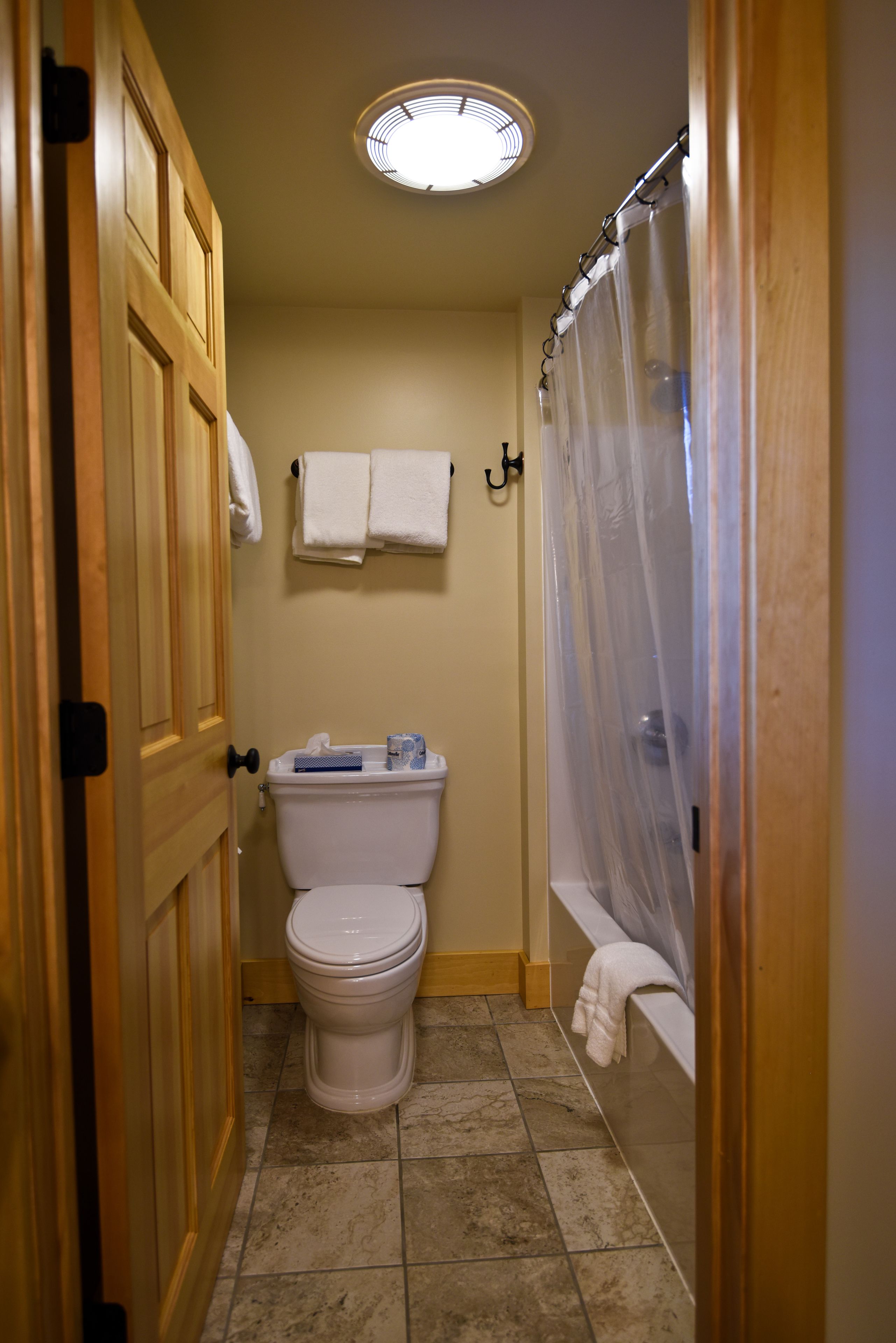 deluxe room, 2 double beds, mountain view (not pet friendly) | bathroom | combined shower/bathtub, towels