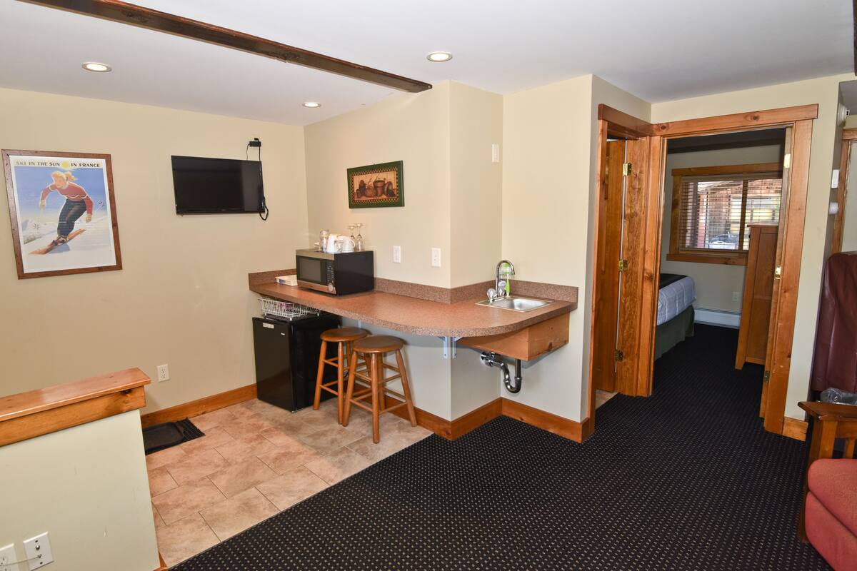 Suite junior, vista a la montaña (Not Pet Friendly) | Servicio a la habitación