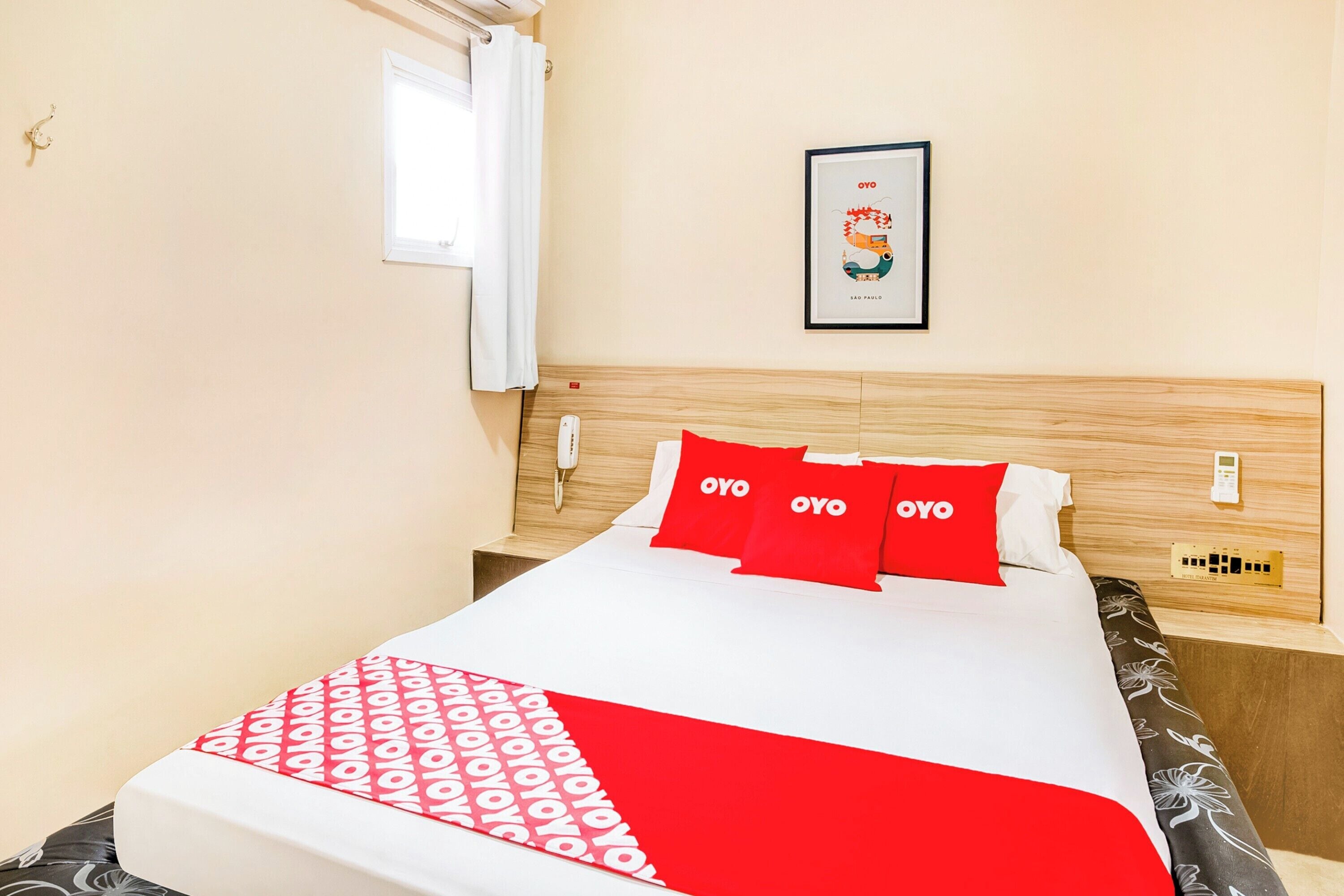 Sistema de insonorización, tabla de planchar con plancha y wifi gratis 