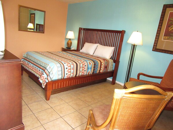 Standard Single Room, 1 Queen Bed, Smoking | Premium bedding, desk, blackout drapes, free WiFi - San Angelo Lodge (San Angelo)