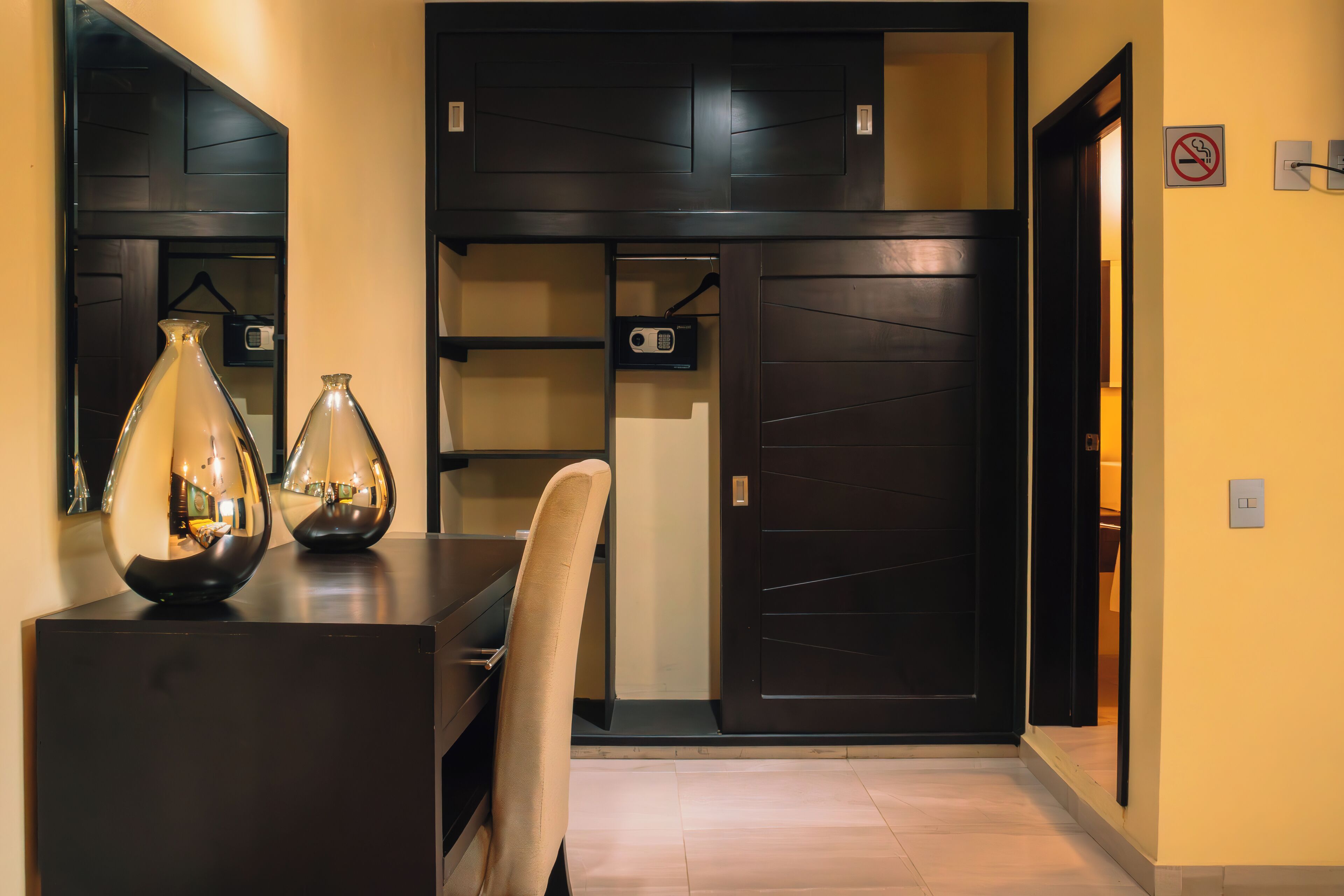 luxury suite, 1 king bed | 1 bedroom, premium bedding, minibar, in-room safe