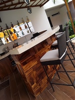 Bar (en la propiedad)