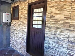 Apartamento tradicional (House 05) | Wi-Fi de cortesia, roupa de cama