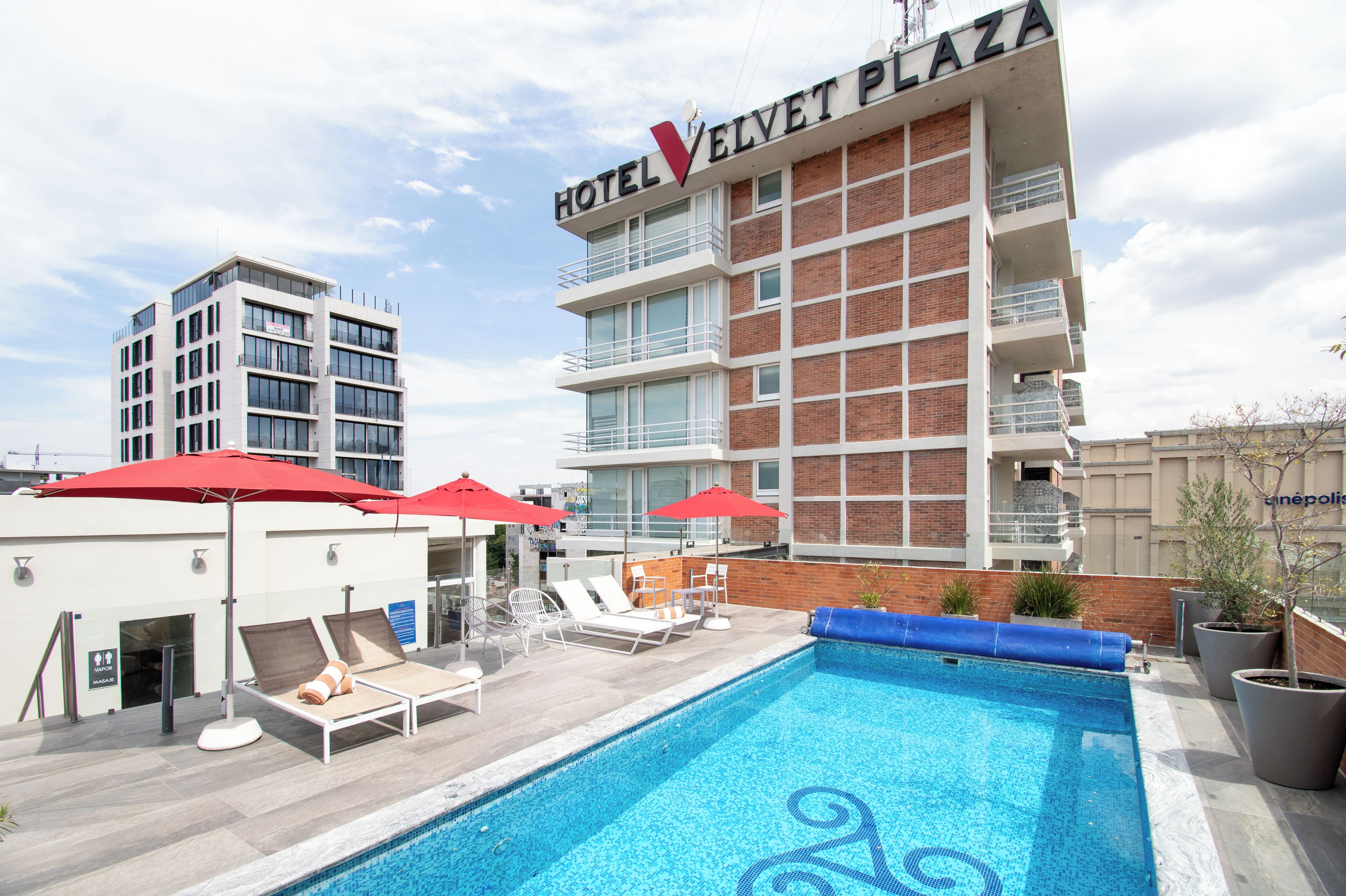 Outdoor pool, open 9:00 AM to 7:00 PM, pool umbrellas, sun loungers