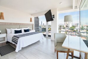 Standard Double Room, 1 King Bed, Balcony