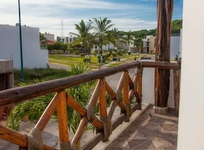 家庭独立别墅, 4 间卧室 | 阳台