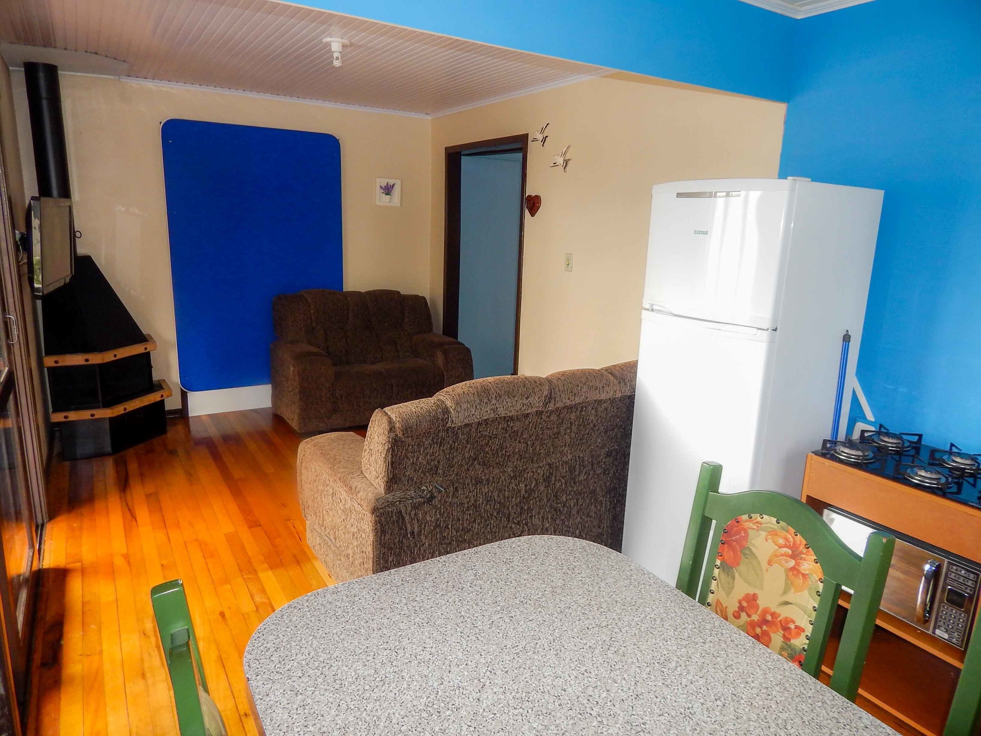 Exclusive House, 2 Bedrooms | Living room | Flat-screen TV, fireplace