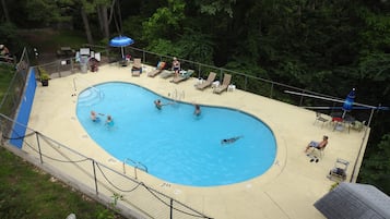 Seasonal outdoor pool, open 10 AM to 10 PM, pool umbrellas, sun loungers