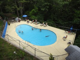 Seasonal outdoor pool, open 10 AM to 10 PM, pool umbrellas, sun loungers