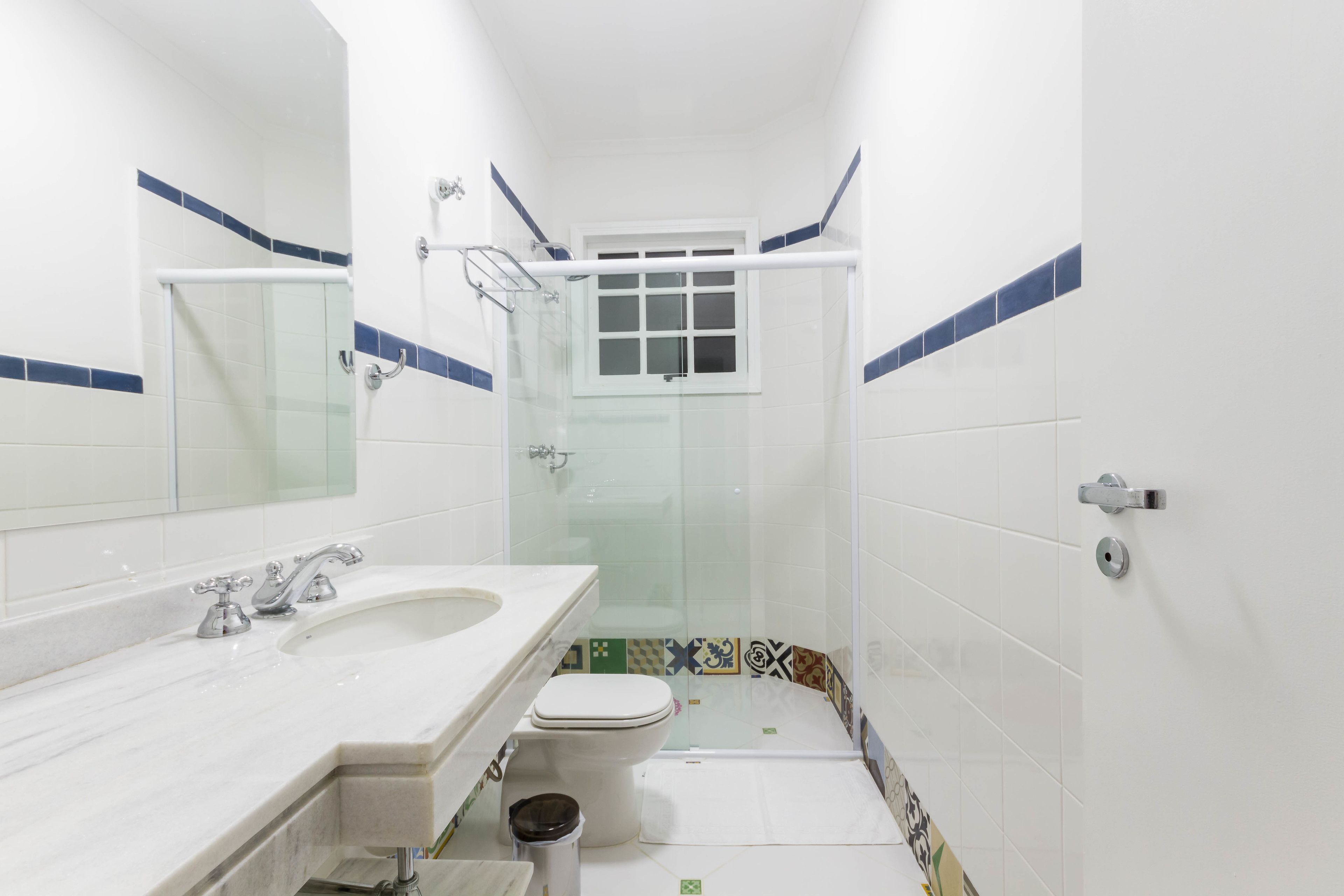 standard double or twin room | bathroom | shower, free toiletries, hair dryer, towels