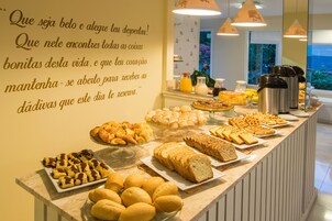 Desayuno bufé gratuito y diario