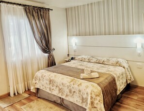 木屋 | 迷你吧、办公桌、遮光窗帘、免费 WiFi