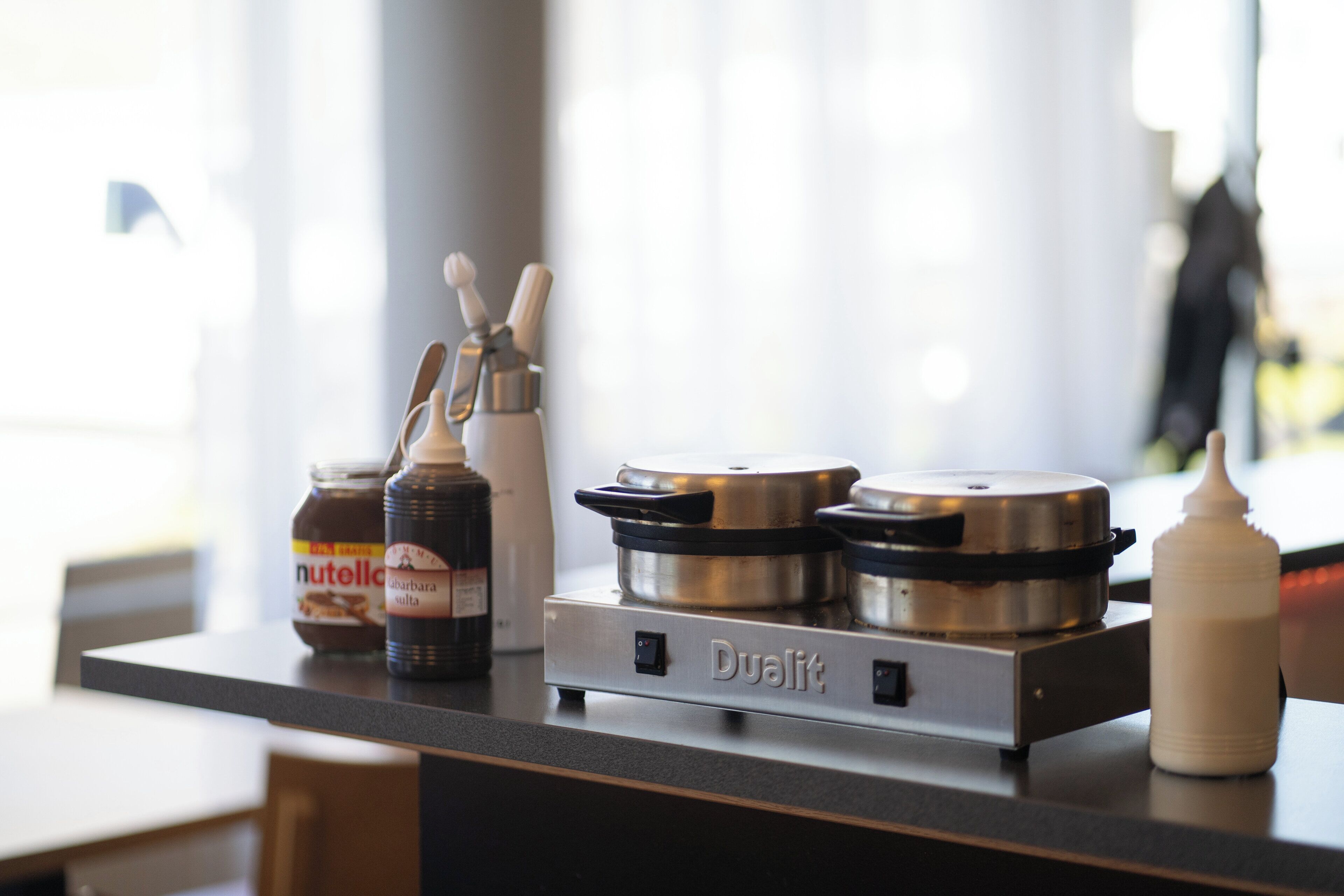 daily continental breakfast (isk 3000 per person)