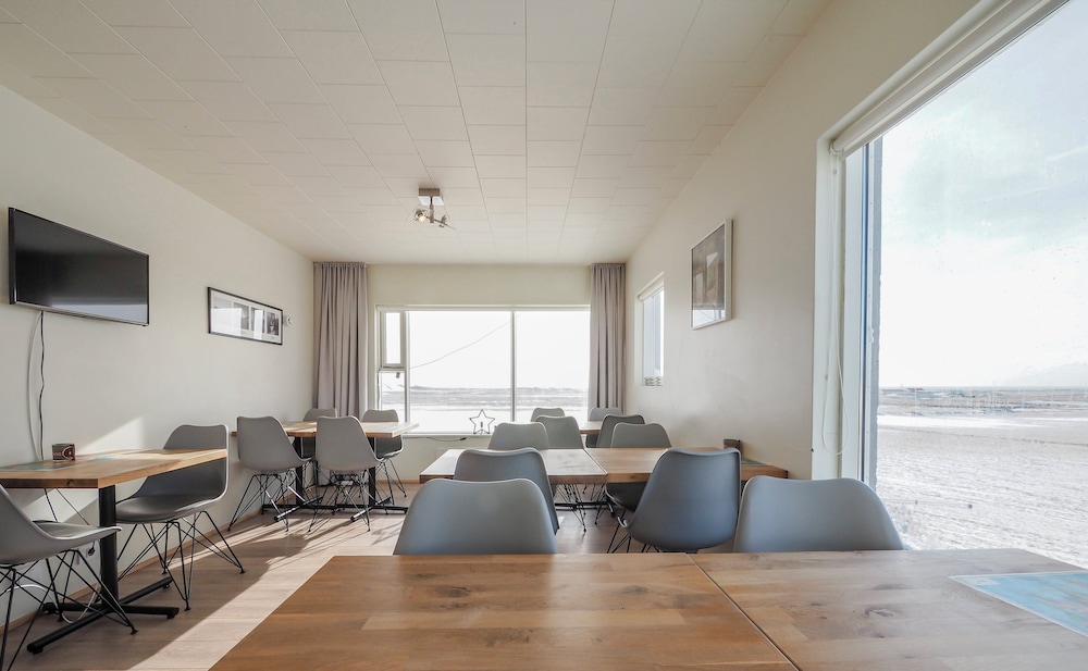 Farmhouse Lodge by null