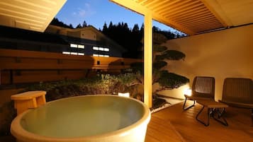 Superior Room with Private Open-air Bath 41sqm - Mountain View | Bathroom | Free toiletries, hair dryer, slippers, bidet