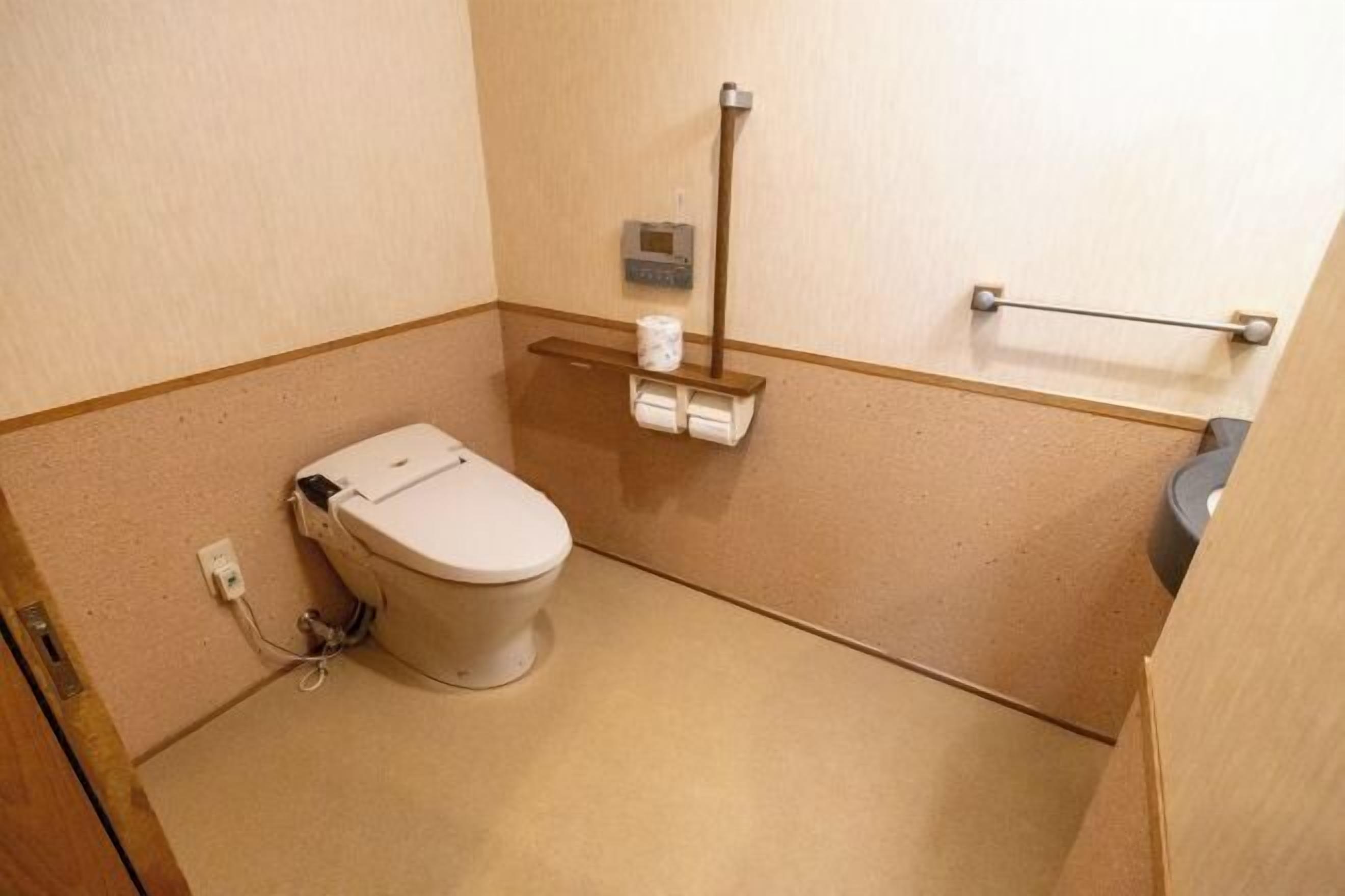 Bathroom | Free toiletries, hair dryer, slippers, bidet