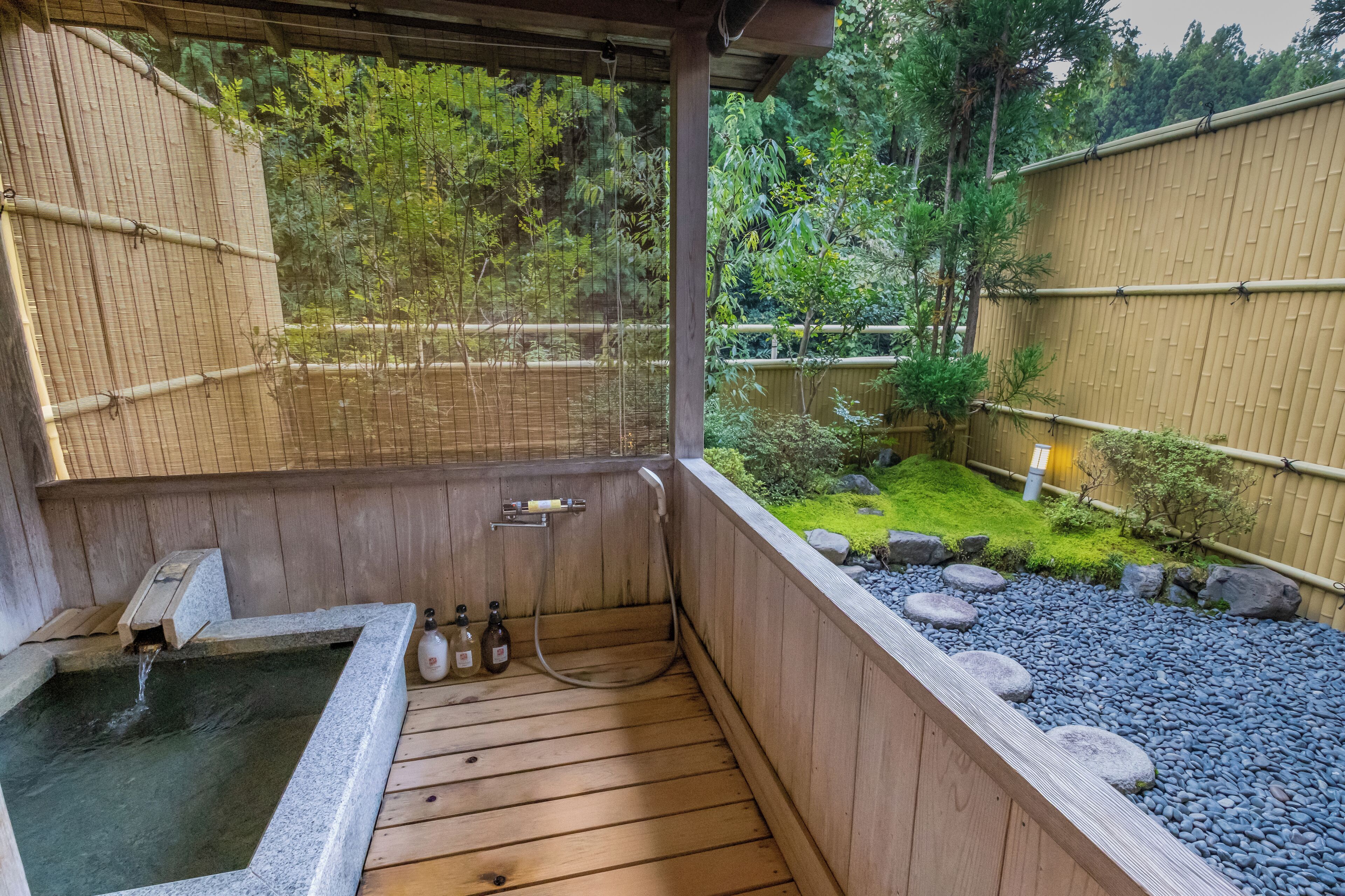 Minibar, in-room safe, desk, free WiFi