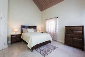 2 dormitorios, tabla de planchar con plancha, wifi gratis y ropa de cama