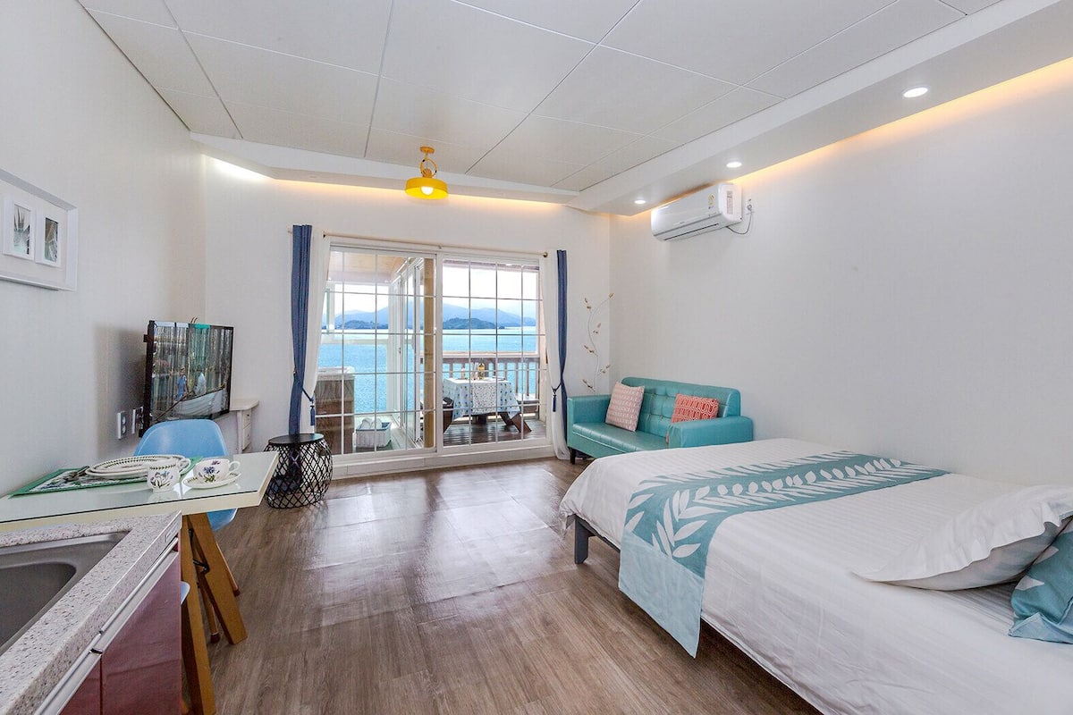 Zimmer (K Santorini) | Kostenloses WLAN, individuell dekoriert, individuell eingerichtet
