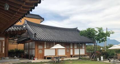 Suncheon Moonlight Love Hanok Pension