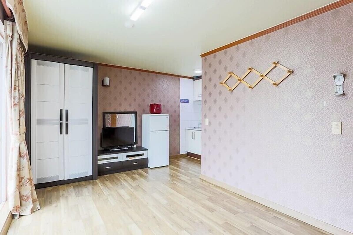 Chambre (301)