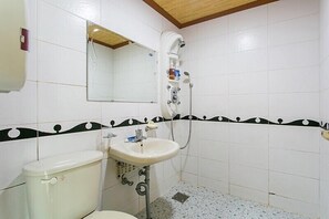 تجهيزات دش، مستلزما ت مجانية للعناية الشخصية، مجففات شعر، مناشف
