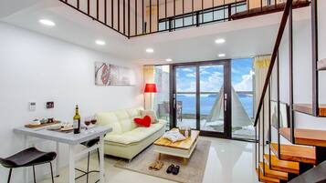 B 201, B202 | Free WiFi