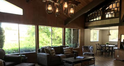 Vintage Adelaida Home on 16 acres