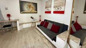 Unclassified image, 4 of 51, button - Pluma Hotel Cidade (Americana)