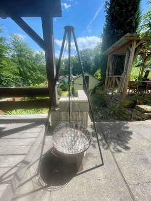 تناول الطعام بالخارج